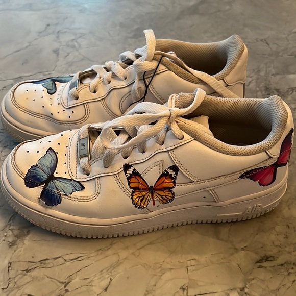 nike infant butterfly shoes